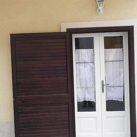 Casa Vacanze Le Rose Марина ди Рагуса Екстериор снимка